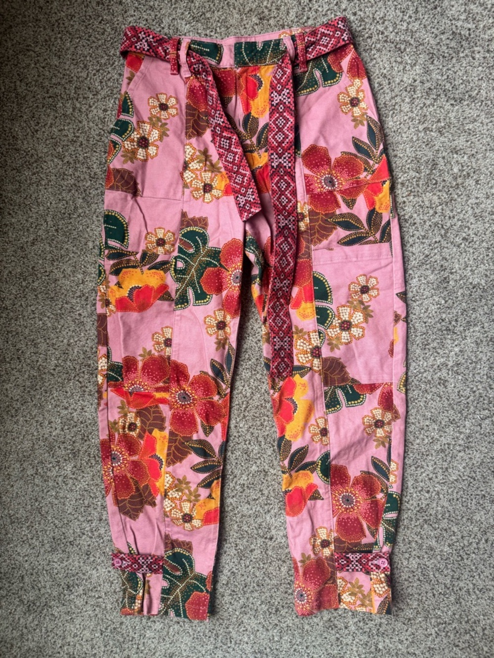 FARM RIO Esperanza Pink Floral Tie-Waist Cropped Pants - Picture 2 of 11